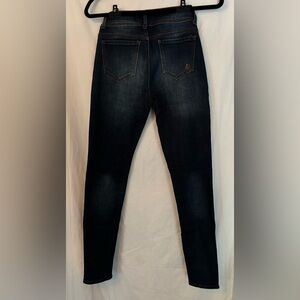 Women's/Juniors Dark Blue Jeans
Inseam 30”